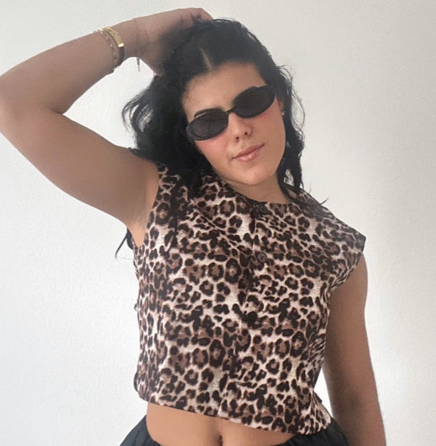 LEO VEST